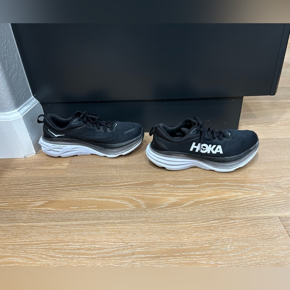 HOKA One One Bondi 8 women’s size 9.5
